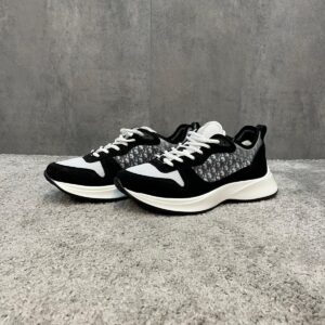 Christian Dior b25 Black On White